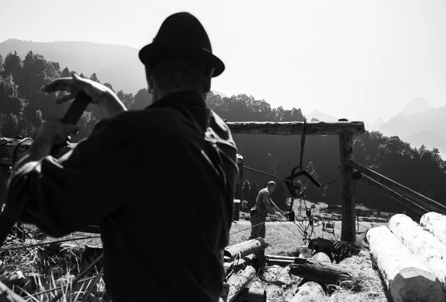 Menaus di Paularo durante manifestazione mistirs